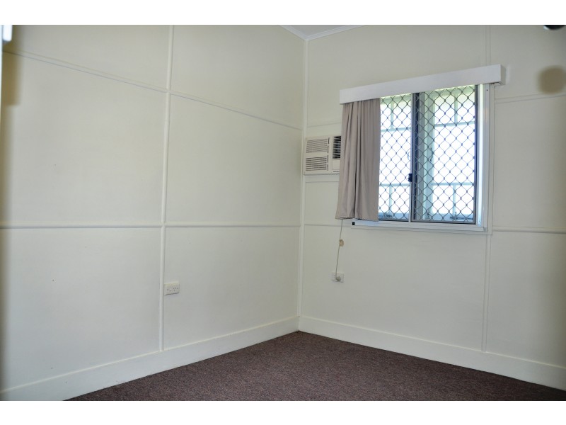 23 LOWTH STREET, Rosslea QLD 4812