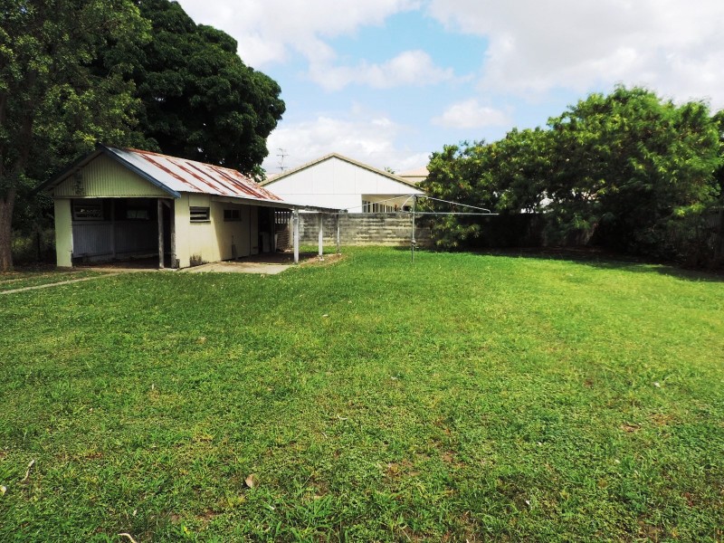23 LOWTH STREET, Rosslea QLD 4812