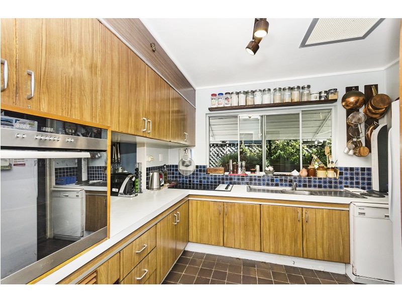 37 WACKETT STREET, Pallarenda QLD 4810