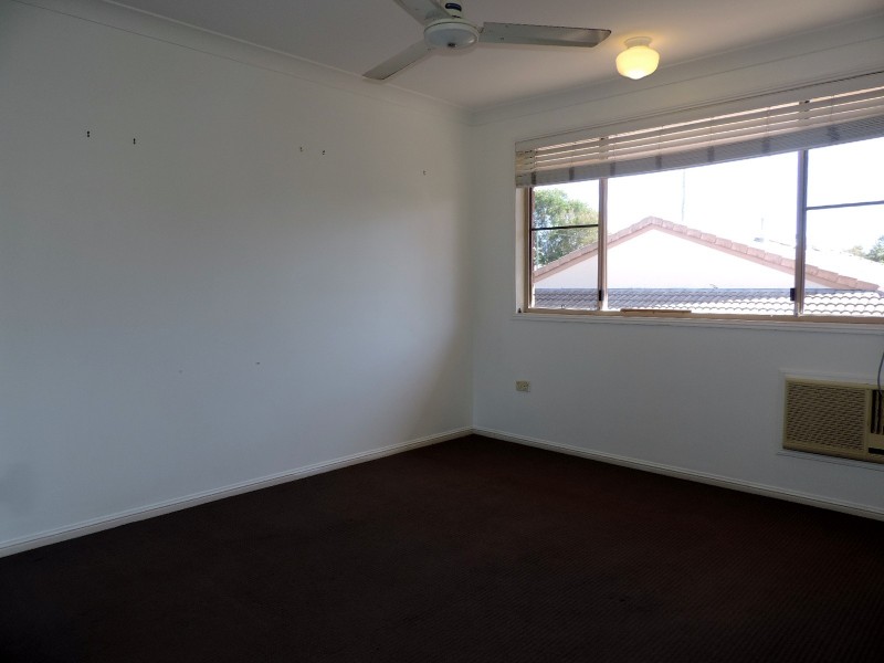 4/36 BAYSWATER ROAD, Hyde Park QLD 4812