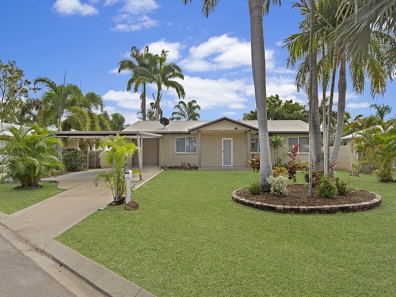 7 RAFFLES COURT, Kelso QLD 4815