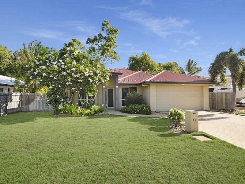 45 PACIFIC AVENUE, Bushland Beach QLD 4818