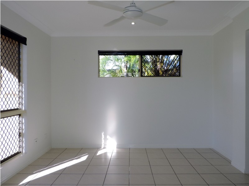 45 PACIFIC AVENUE, Bushland Beach QLD 4818