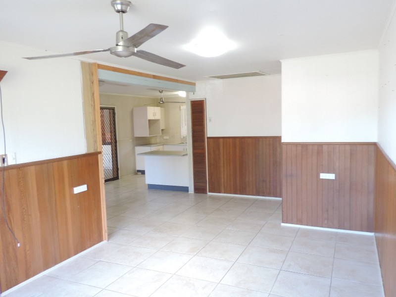 9 VIVIAN STREET, Gulliver QLD 4812