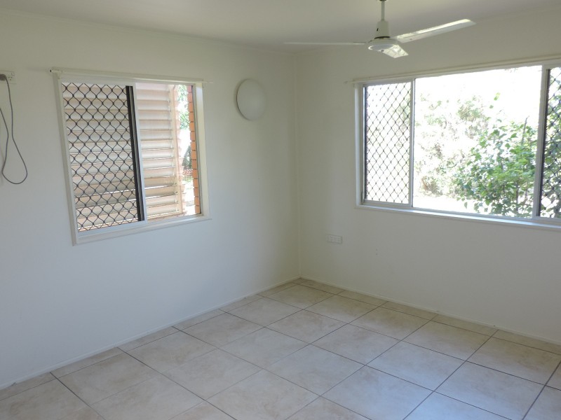 9 VIVIAN STREET, Gulliver QLD 4812