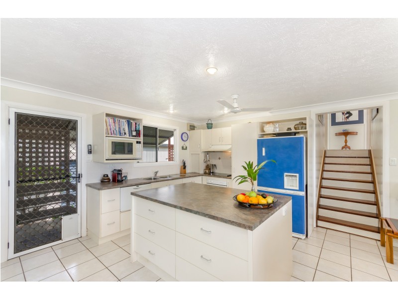 17 SNAPPER COURT, Cungulla QLD 4816