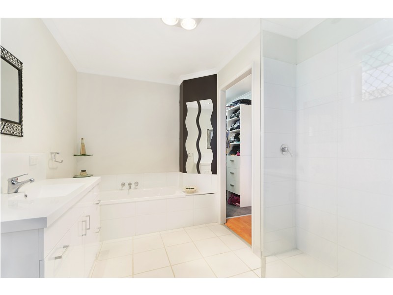 33 JACARANDA CRESCENT, Annandale QLD 4814