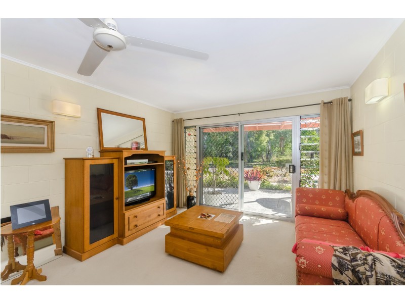 2 WACKETT STREET, Pallarenda QLD 4810