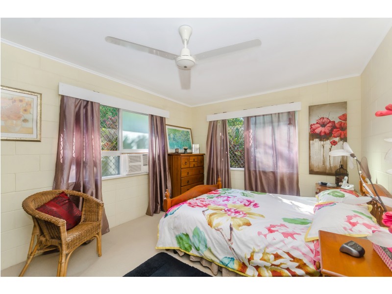 2 WACKETT STREET, Pallarenda QLD 4810