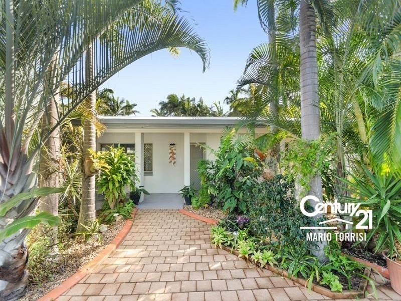 13 SEAWARD CRESCENT, Pallarenda QLD 4810