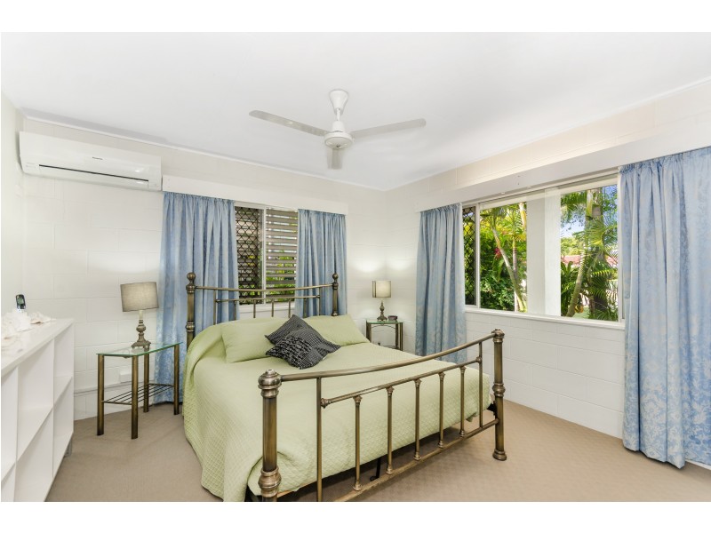 13 SEAWARD CRESCENT, Pallarenda QLD 4810