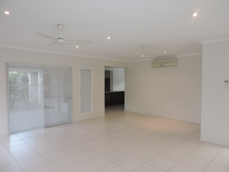 22 LOGRUNNER AVENUE, Bohle Plains QLD 4817