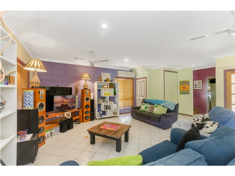 1 ETHEL STREET, Hyde Park QLD 4812