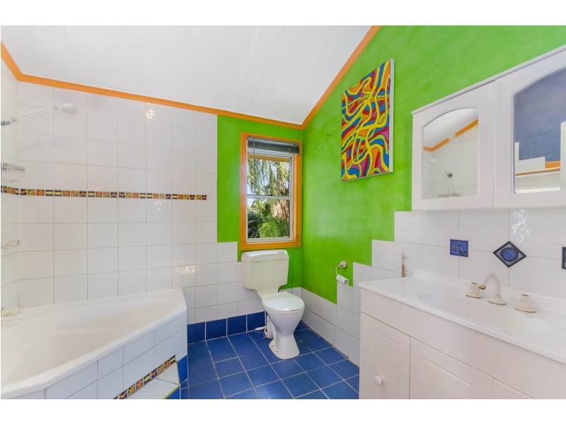 1 ETHEL STREET, Hyde Park QLD 4812