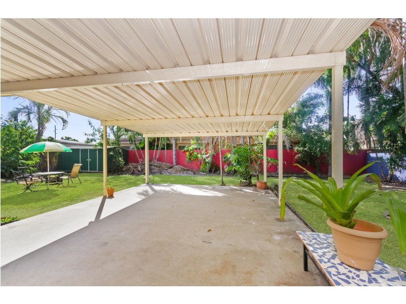 1 ETHEL STREET, Hyde Park QLD 4812