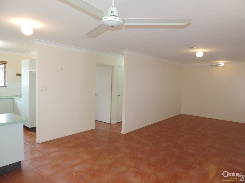 10/10 BLANES STREET, Cranbrook QLD 4814