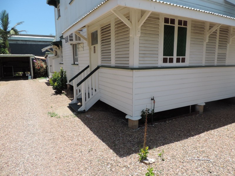 1/5 EIGHTH AVENUE, South Townsville QLD 4810