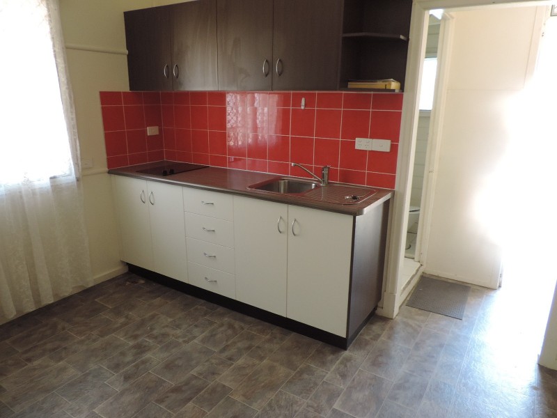 1/5 EIGHTH AVENUE, South Townsville QLD 4810