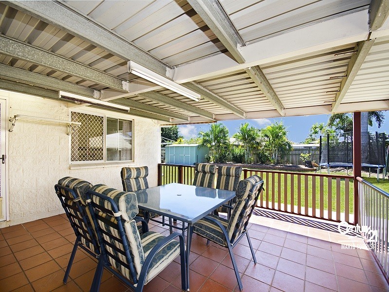 18 REDWOOD AVENUE, Kirwan QLD 4817