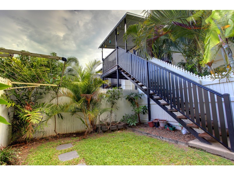 3/7 WARBURTON STREET, North Ward QLD 4810