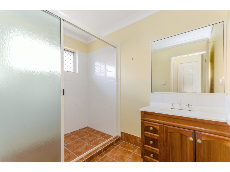 5 LAKEWOOD AVENUE, Kirwan QLD 4817