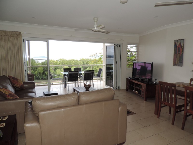 4/108 THE ESPLANADE, Belgian Gardens QLD 4810