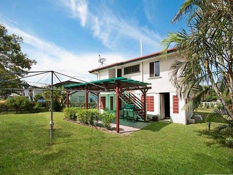 8 MUNROE STREET, Wulguru QLD 4811