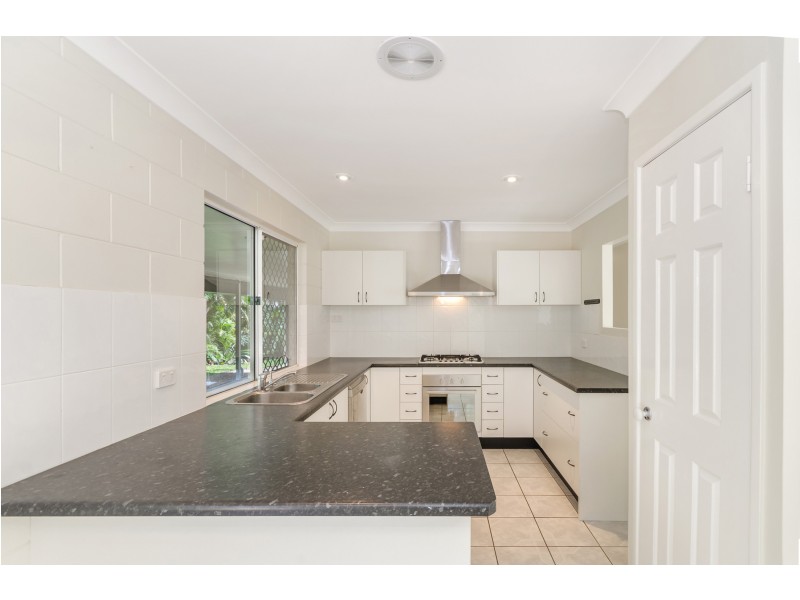 35 JOANNE STREET, Deeragun QLD 4818