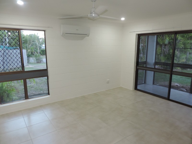 4 YARAI COURT, Mount Louisa QLD 4814