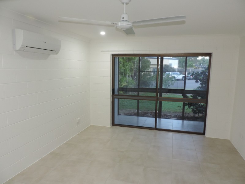 4 YARAI COURT, Mount Louisa QLD 4814