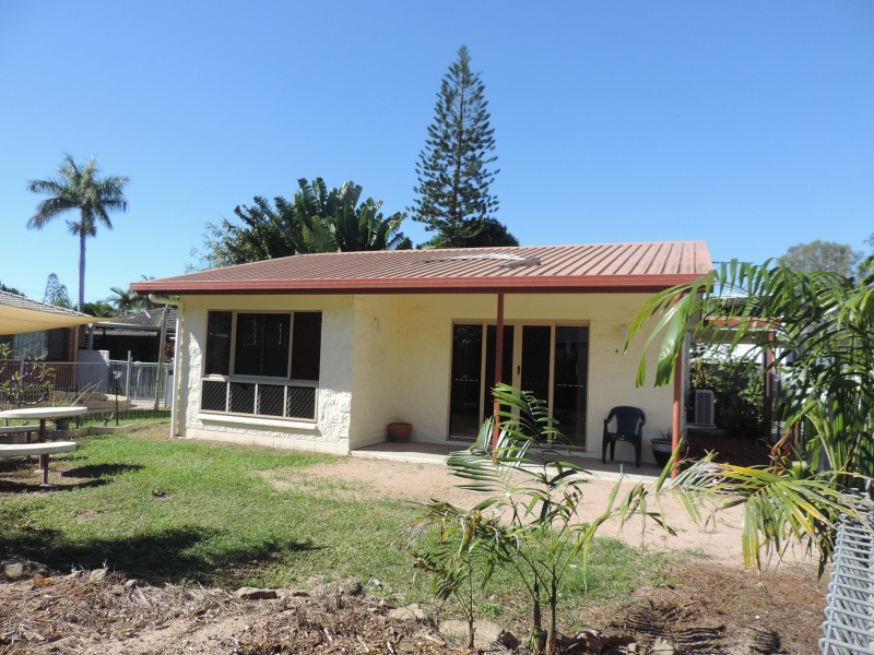 4 YARAI COURT, Mount Louisa QLD 4814