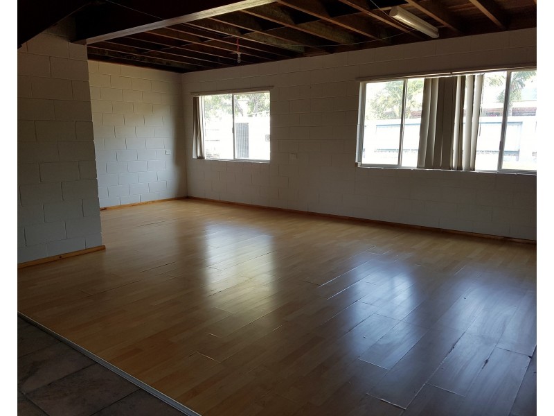 10 Arkaba Street, Mount Louisa QLD 4814