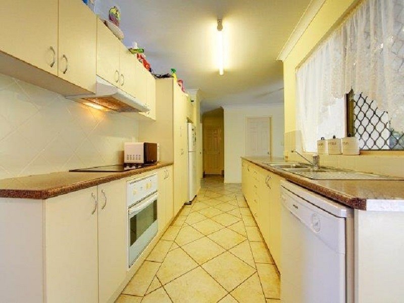 4 Sonata Place, Kirwan QLD 4817