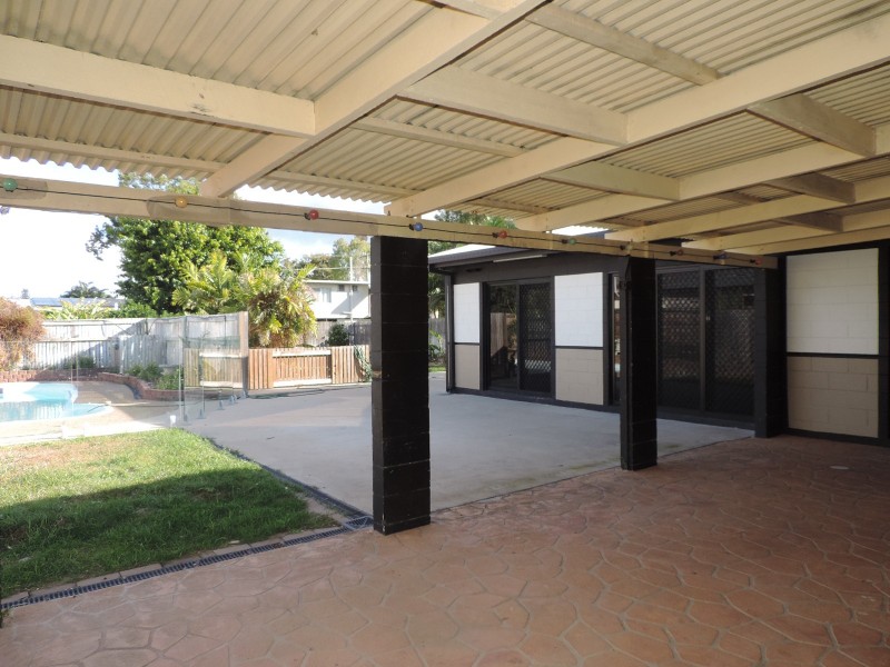 32 YUT FAY AVENUE, Kelso QLD 4815