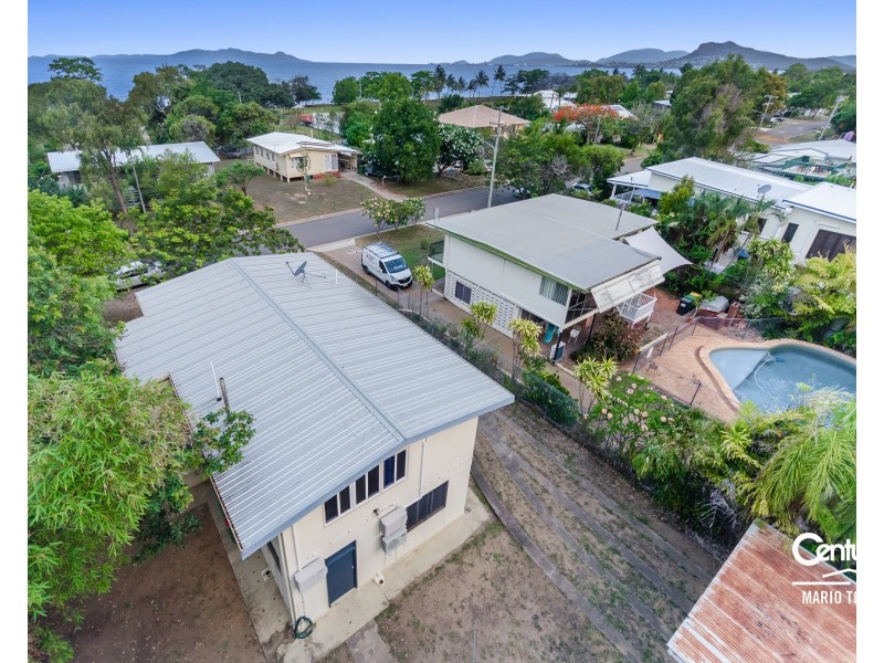 7 BAY STREET, Pallarenda QLD 4810