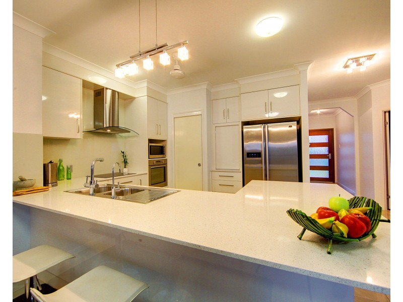 45 Bonnett Rd, Mount Low QLD 4818