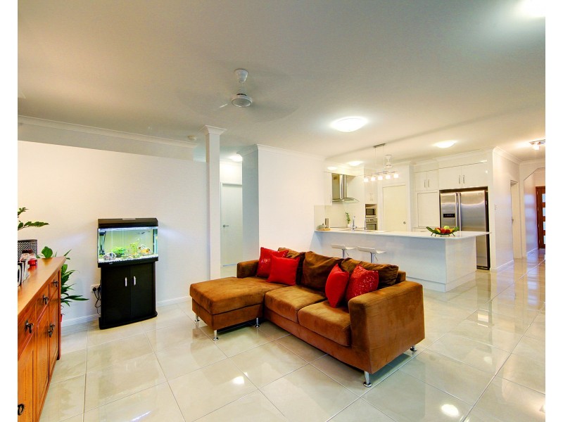 45 Bonnett Rd, Mount Low QLD 4818