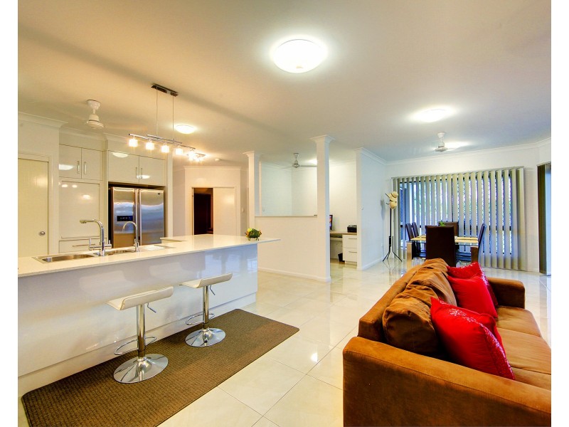 45 Bonnett Rd, Mount Low QLD 4818