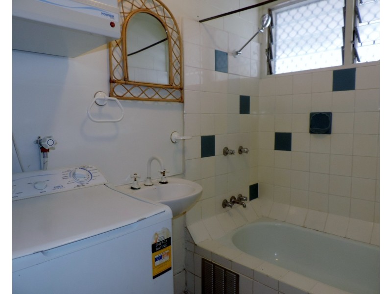 1/42 Primrose St, North Ward QLD 4810