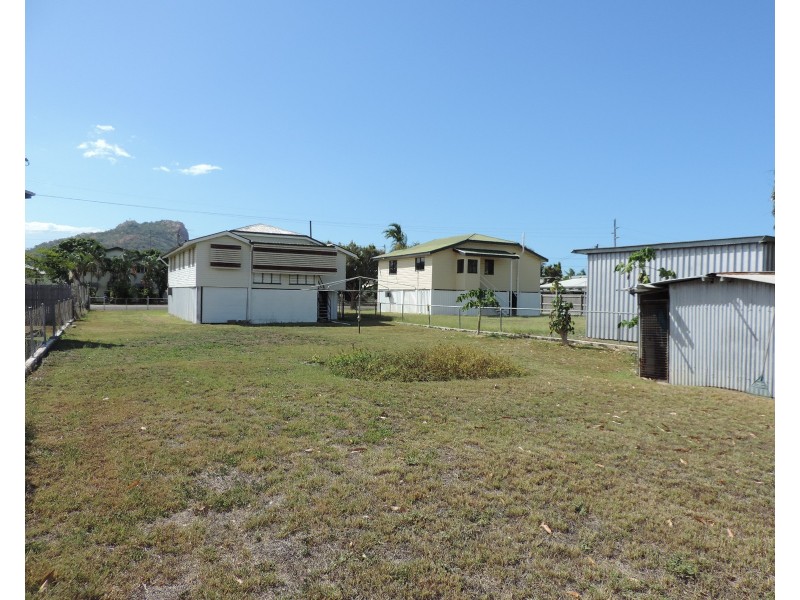 4 TULLY STREET, South Townsville QLD 4810