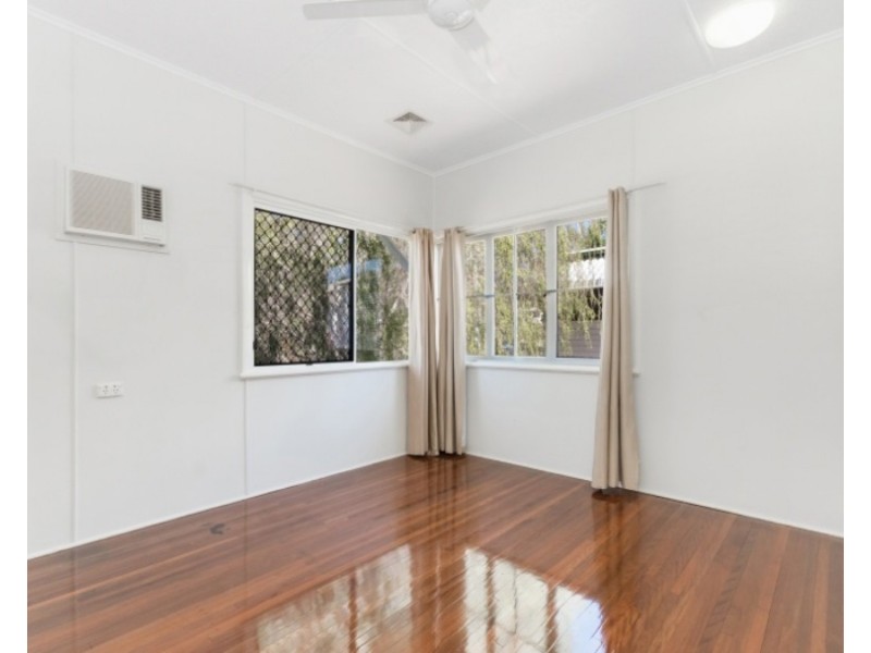 20 TAYLOR STREET, Belgian Gardens QLD 4810