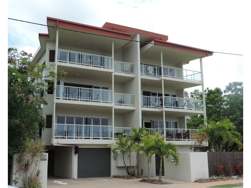 4/108 THE ESPLANADE, Belgian Gardens QLD 4810