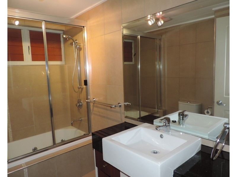 4/108 THE ESPLANADE, Belgian Gardens QLD 4810