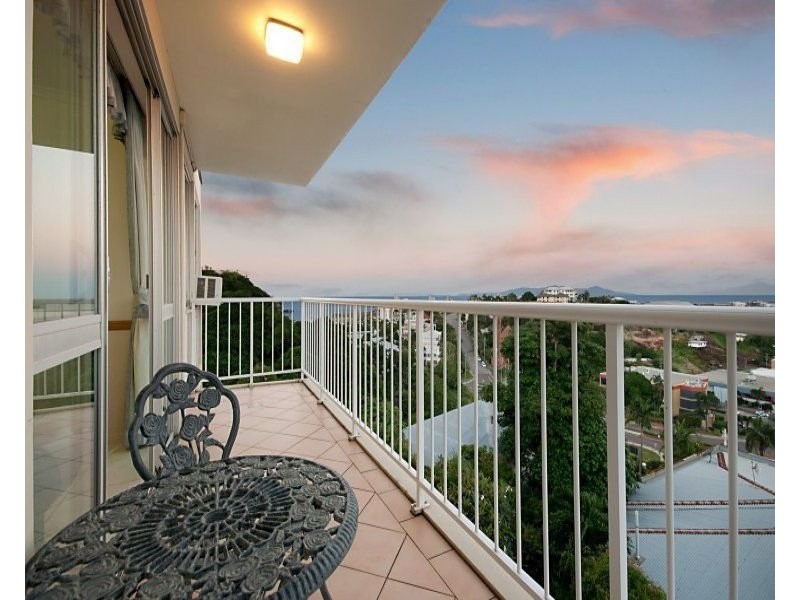 15/6 HALE STREET, Townsville City QLD 4810