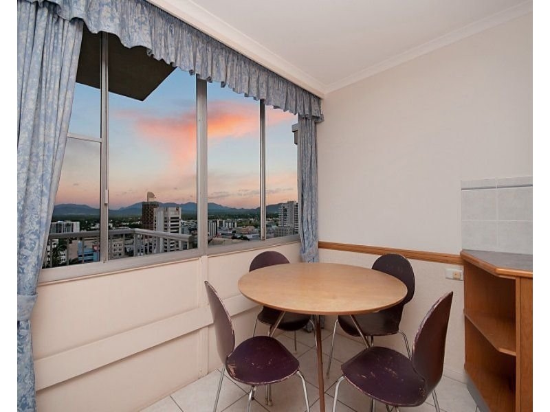 15/6 HALE STREET, Townsville City QLD 4810