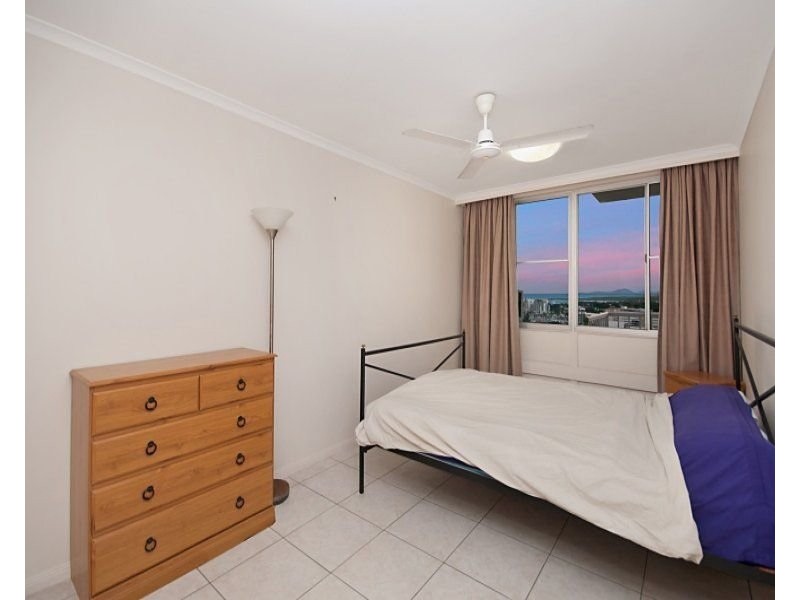 15/6 HALE STREET, Townsville City QLD 4810