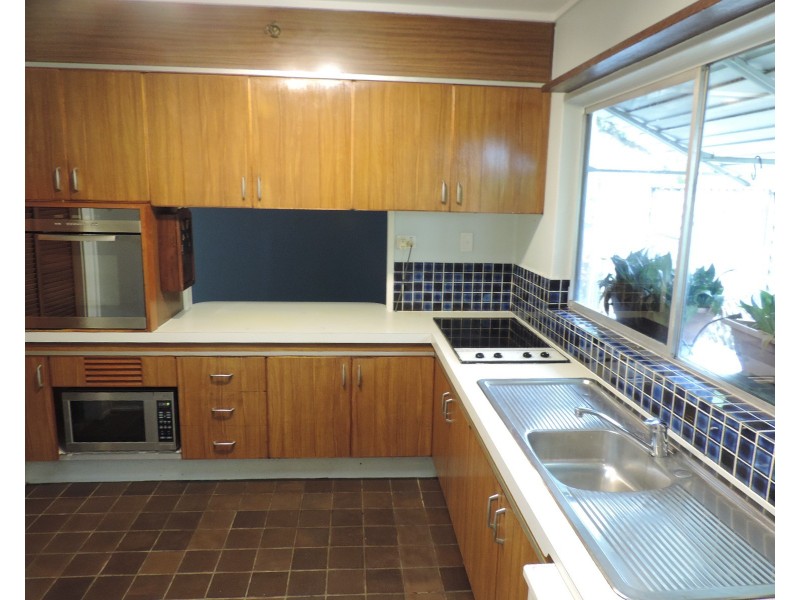 37 WACKETT STREET, Pallarenda QLD 4810