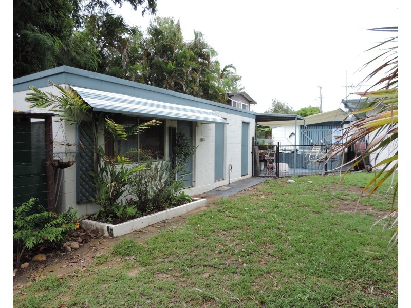 37 WACKETT STREET, Pallarenda QLD 4810