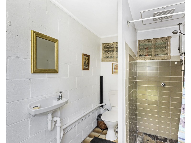 37 WACKETT STREET, Pallarenda QLD 4810