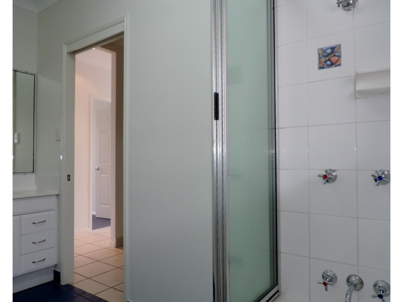 5 Moorhen Crt, Douglas QLD 4814